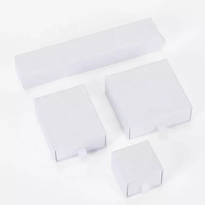 Matériel imprimé polychrome de velours de carton de boîtes de bracelet de collier