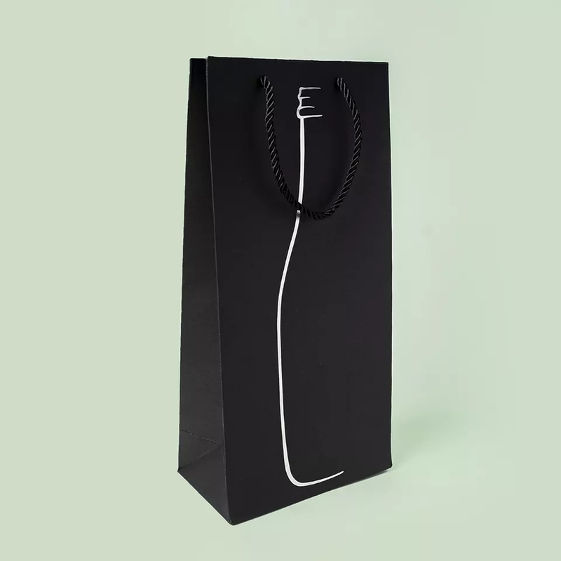 Le transporteur de papier réutilisé de noir de Papier d'emballage met en sac la couleur adaptée aux besoins du client de Patone