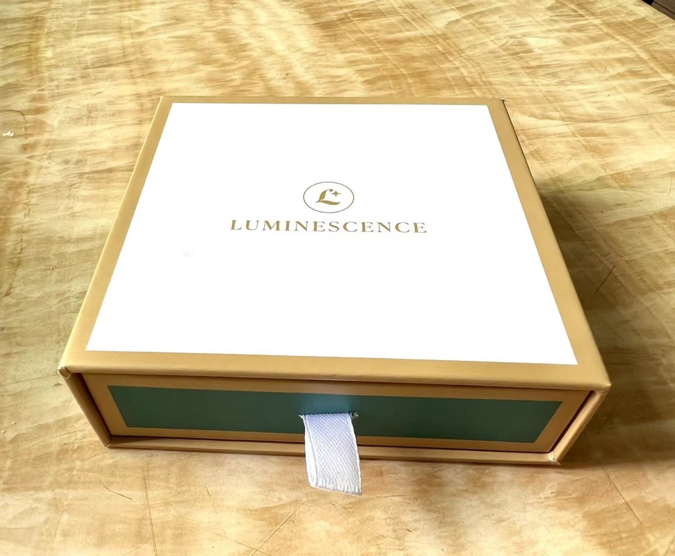 Boîtes imprimées polychromes de couverture dure pour le logo adapté aux besoins du client par arts et métiers